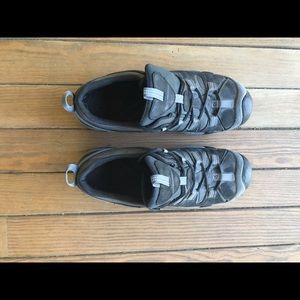 Men’s Keen low hiking shoes